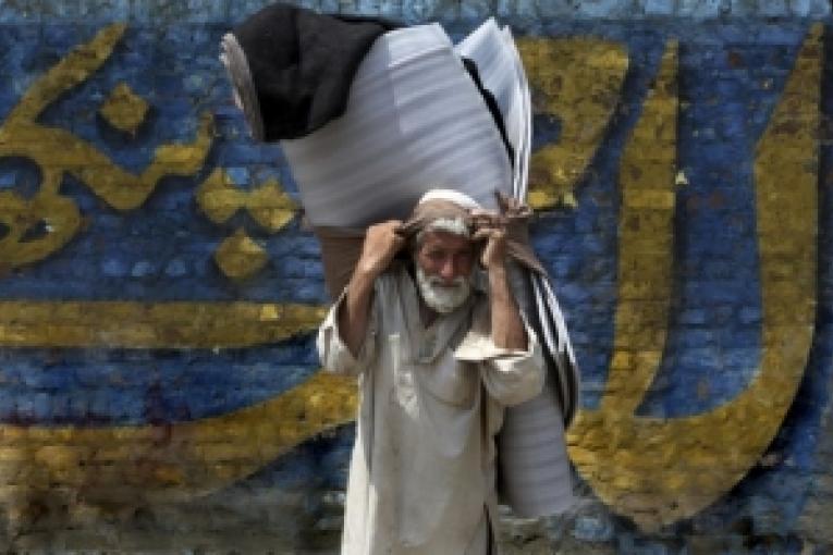 Si beaucoup reste à faire la solidarité de la part des communautés sinistrées et des organisations locales permet de dispenser une aide considérable et de répondre en partie aux besoins les plus critiques.