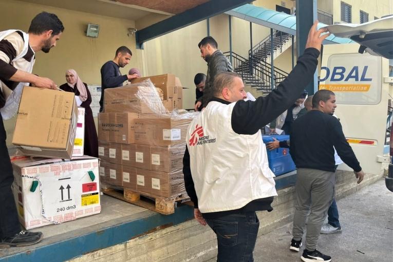 Les équipes MSF ont effectué des donations à une clinique et un hôpital de Naplouse.