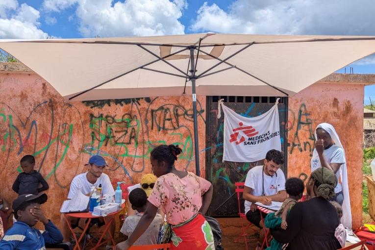 Clinique mobile à Kahani, Mayotte. ©MSF