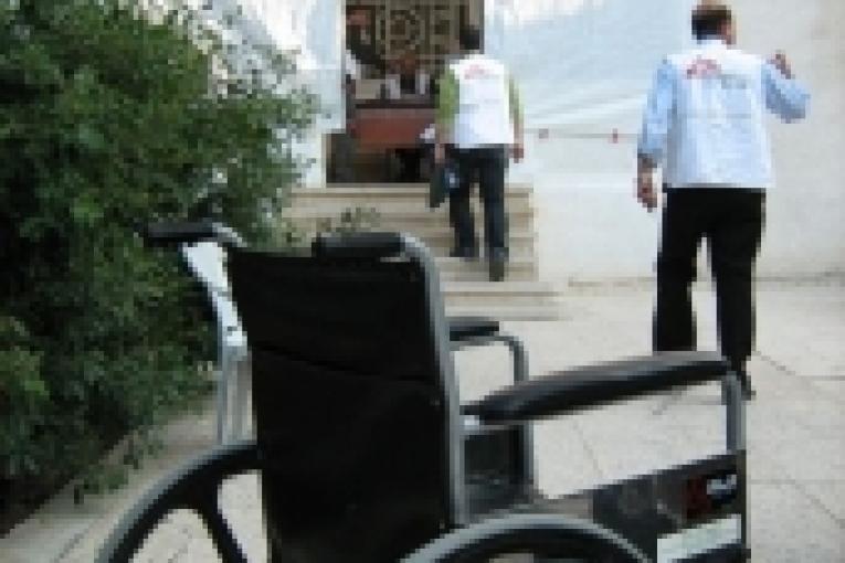 Entrée de la clinique MSF à Gaza.