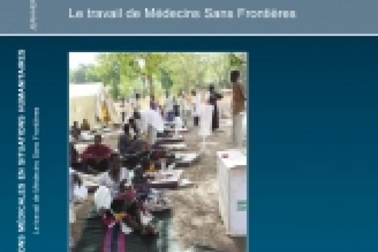 Tout au long de son histoire Médecins Sans Frontières a dû adapter ses interventions autant qu’adopter des pratiques médicales parfois différentes innovantes.
Associant médecins et sociologues un livre vient de paraître qui évoque les apports d