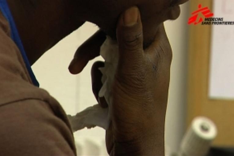 Consultation médicale MSF à Paris