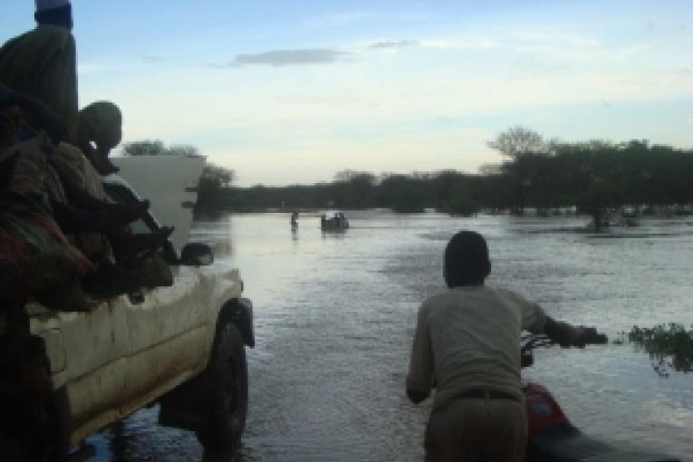 Sur la routé d\'Abréyé dans le district de Mangalmé  juillet 2010