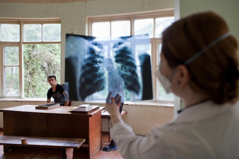 Le Dr Irma Davitadze au Centre Régional des Maladies Infectieuses de Batoumi en Géorgie.