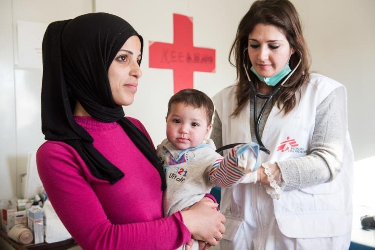Une famille syrienne hébergée au camp Eleonas à Athènes. Février 2016