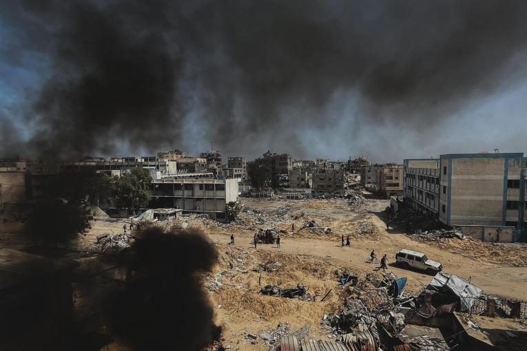 Palestine, Khan Younis, sud de Gaza, 22 avril 2024. Vue sur la ville de Khan Younis depuis le toit de l'hôpital Nasser, auparavant le plus grand hôpital du sud de Gaza. 