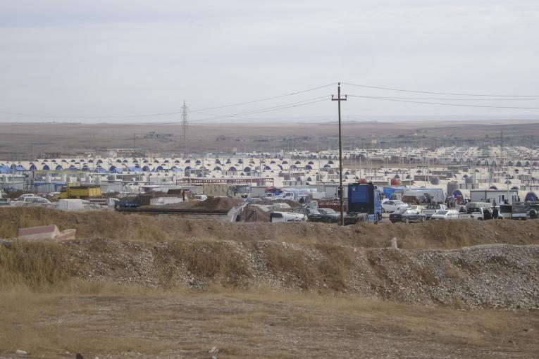 Une équipe mobile de MSF quitte Erbil pour aller donner des consultations médicales dans le camp de Khazir 2 où vivent plus de 8 000 personnes déplacées qui ont fui les zones contrôlées par l’organisation Etat islamique (EI) et les combats entre