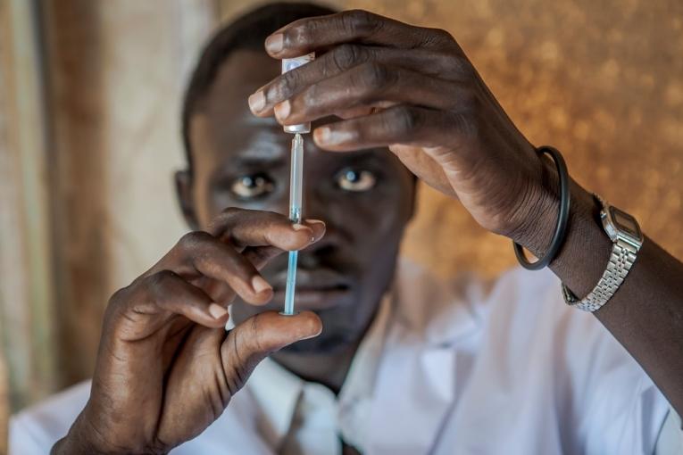 Campagne de vaccination contre le pneumocoque dans le camp de Yida au Soudan du Sud en 2013. Yann Libessart/MSF