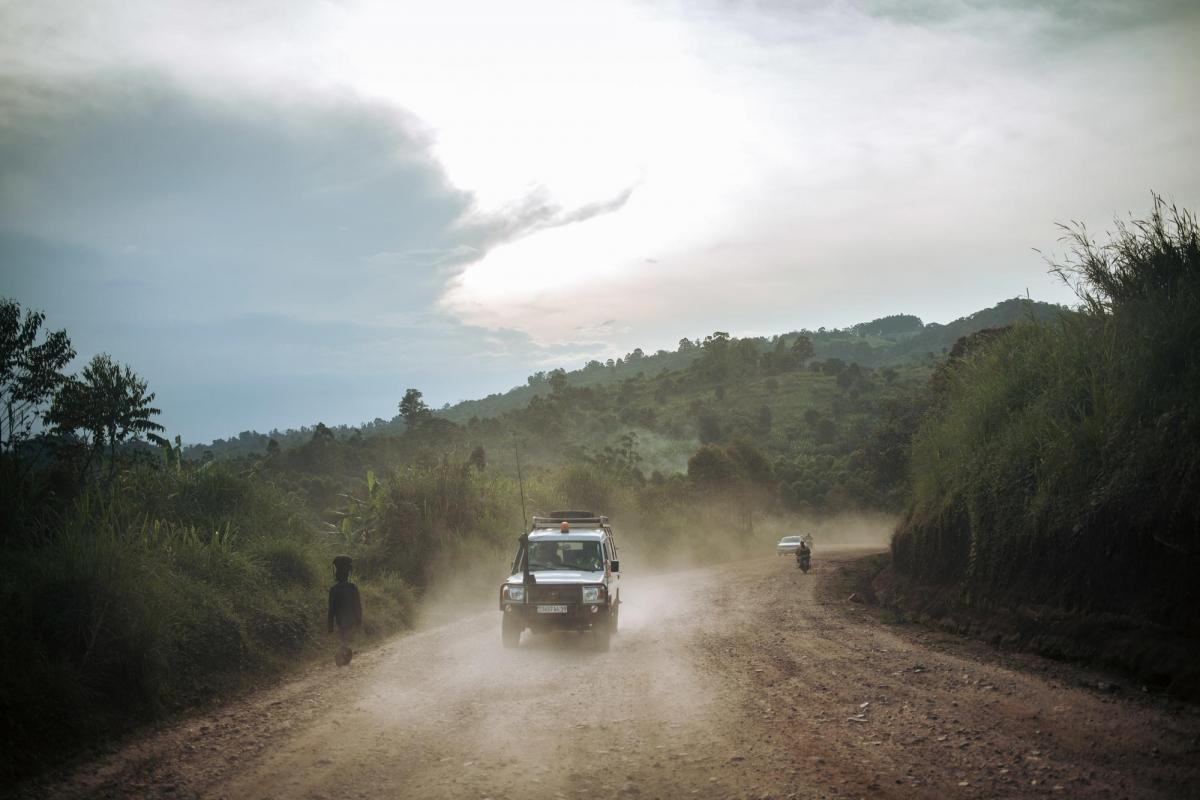 Une équipe de Médecins Sans Frontières se déplace entre Kalunguta et Butembo. 2018. République démocratique du Congo. 
 © Alexis Huguet