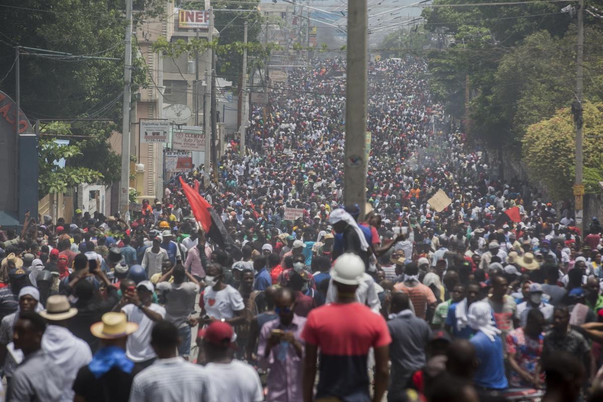 Manifestation dans les rues de Port-au-Prince le 9 juin 2019, appelant au départ du Président Jovenel Moïse. 
 © Jeanty Junior Augustin/MSF