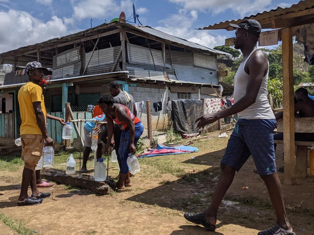 Bajo Chiquito est une communauté indigène du département Embera Wounaan. Lieu d'entrée au Panama, les migrants l'atteignent après 5 à 7 jours de marche, en saison sèche. Avec l'augmentation du nombre de migrants à travers la jungle du Darien, cette communauté d'environ 400 personnes a parfois été débordée. 
 © Marcos Tamariz/MSF