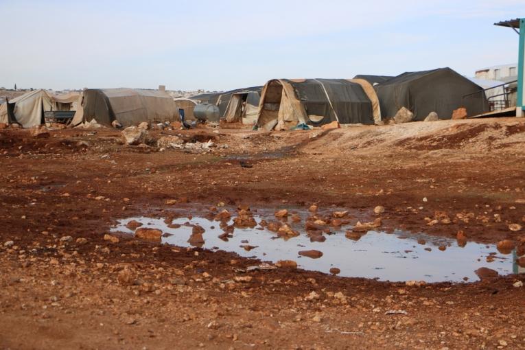 Vue d'un camp de personnes déplacées dans le nord-ouest syrien. Novembre 2020. 
 © Abdul Majeed Al Qareh