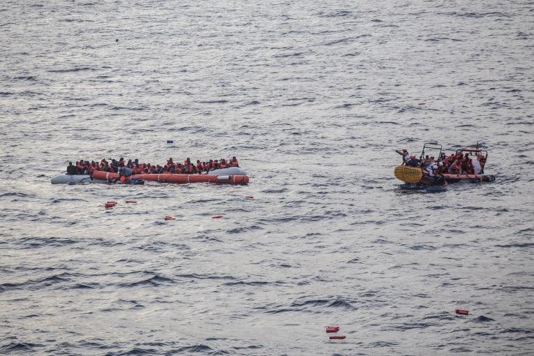 Sauvetage de 113 personnes en détresse en Méditerranée centrale. 2022.
 
 © Anna Pantelia/MSF