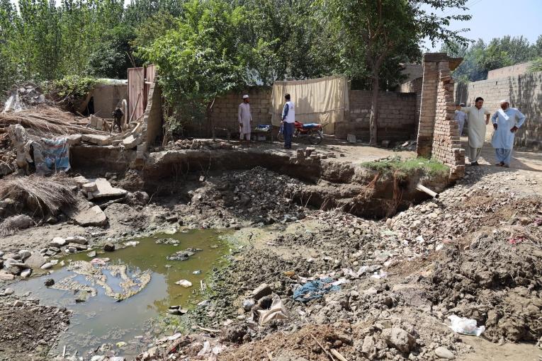 Vue d'un village touché par les inondations dans le district de Charsadda. Pakistan. 2022.
 
 © Zahra Shoukat/MSF