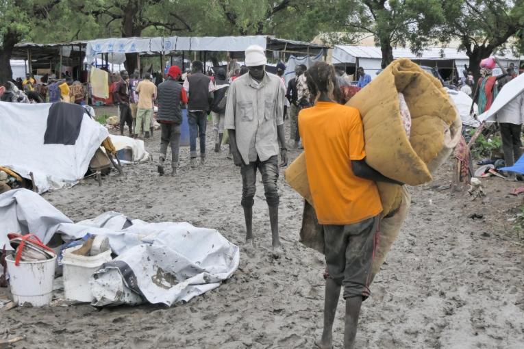 Les conditions de vies dans le centre de transit surpeuplé de Bulukat sont extrêmement précaires. Soudan du Sud.2023.
© Gale Julius Dada/MSF