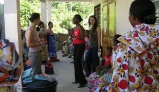 mai 2009  Ouverture de la consultation de MSF à Kaweni