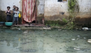 A Lusaka les infrastructures permettant de drainer d’assainir et d’approvisionner en eau les secteurs périurbains ont été négligés.