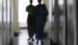 Deux femmes victimes de violences sexuelles