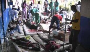 Afflux de blessés dans l'hôpital d'Abobo Sud en Côte d'Ivoire le 17 mars 2011