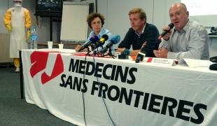 De gauche à droite : Dr Annette Heinzelmann (directrice médicale à Paris) Brice de Le Vingne (directeur des opérations à Bruxelles) et Bertrand Draguez (directeur médical à Bruxelles).
