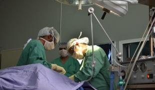 Service chirurgical d'urgence MSF à Aden