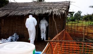 Une unité d'isolation des patients atteints par le virus Ebola en République démocratique du Congo en 2009.