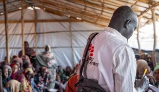 Des milliers de personnes fuient les violences au Soudan pour se réfugier dans le comté de Renk.