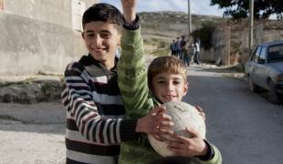 enfants dans les rues de Asserah Qiblyeh naplouse février 2012