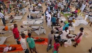 Photo gymnase Haïti traitement choléra décembre 2010 Aurélie Lachant