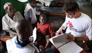 Tour de salle à l'hôpital de Shamwana Avril 2008