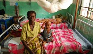Dans un hôpital supporté par MSF à Kinkondja dans le Katanga en RDC. Avril 2012.