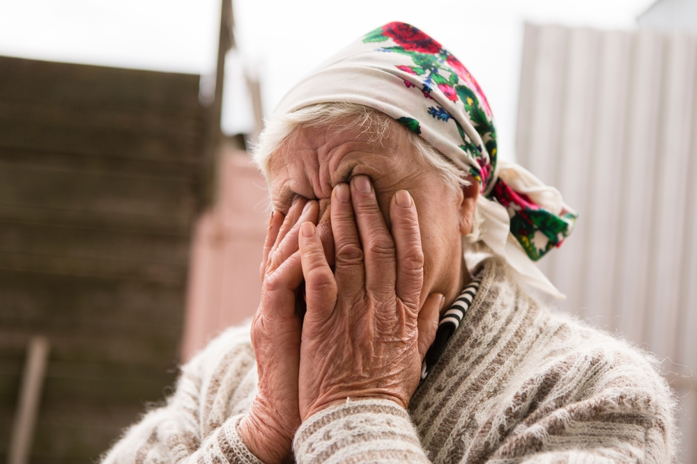 Taisiya Gregorivna 82 ans, Ukraine, septembre 2016 © Maurice Ressel