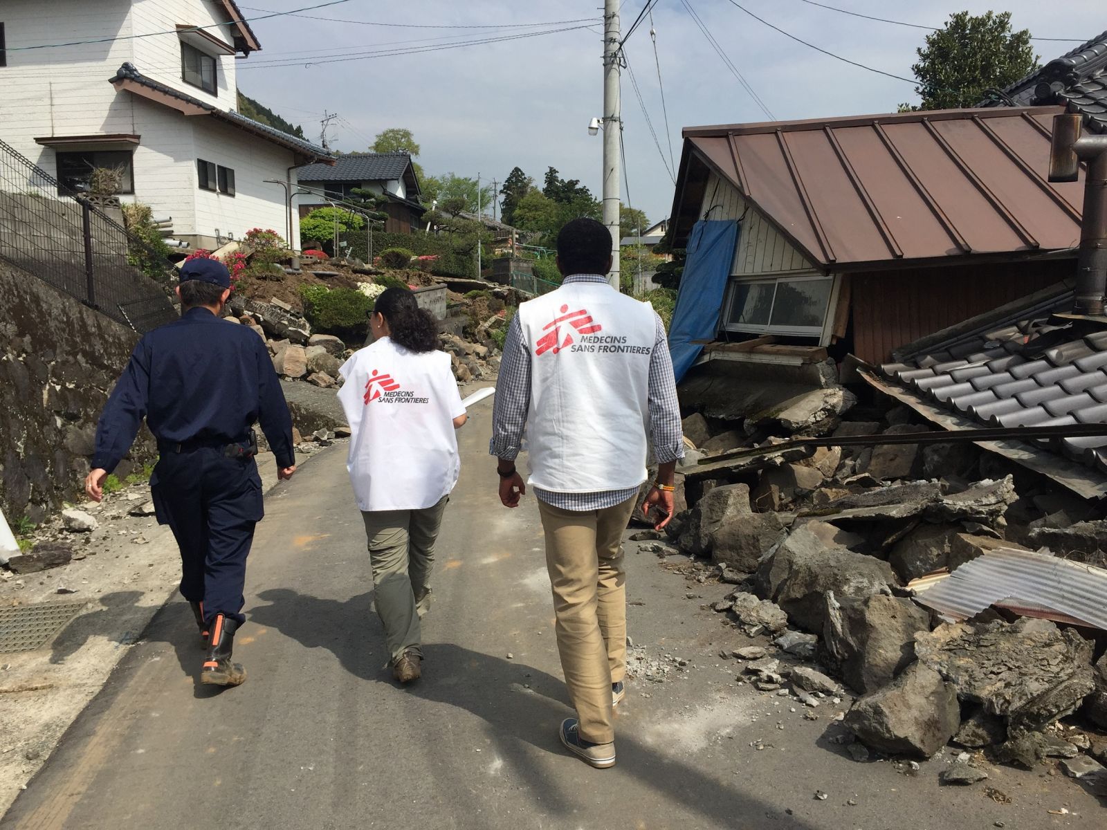 L’équipe MSF conduisant une recherche exploratoire à Tateno, village de Minamiaso, préfecture de Kumamoto.